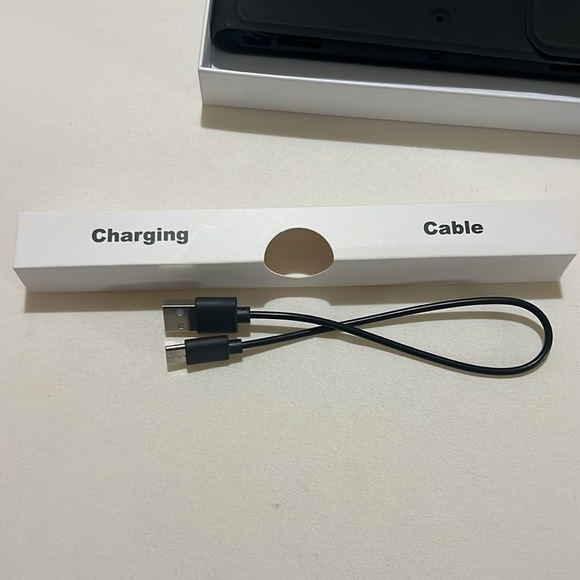 NWOT Wireless Keyboard case for Ipad - Picture 5 of 11